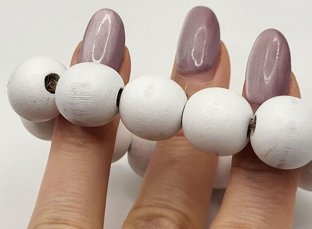 Bohemian Wooden White Bracelet 6in no Clasp
